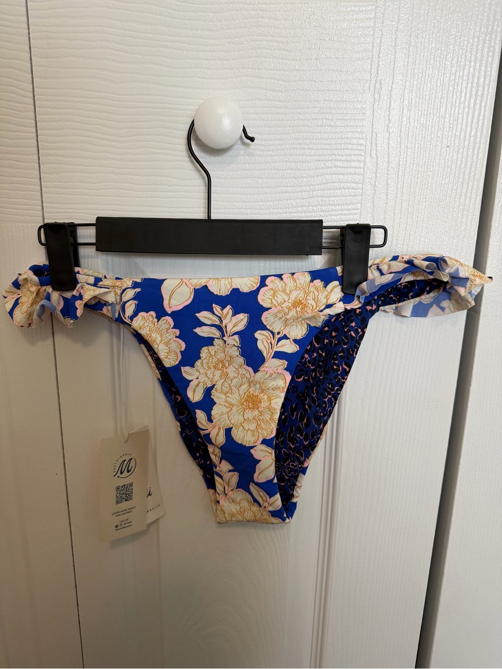 NWT Maaji bouquet pirouette Bikini Bottoms